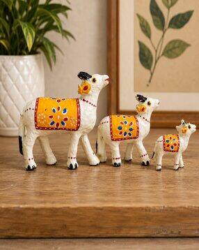 aawiclo home Set of 3 Handcrafted Cow Family Showpieces-picture-21